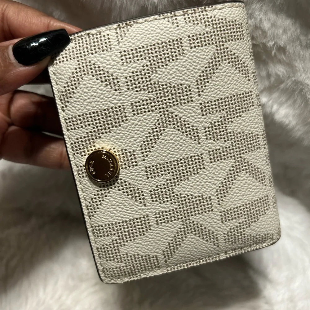 Michael Kors ✔️like new